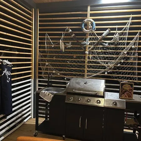 Ahoi House 7 아파트 드라게