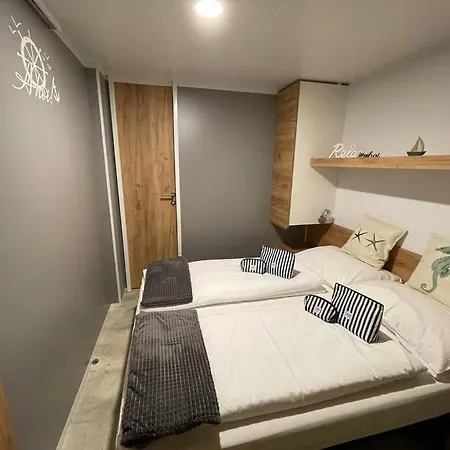 Ahoi House 7 Luxus Direkt Am Mit Terrasse Ideal Fuer Familien * Драге